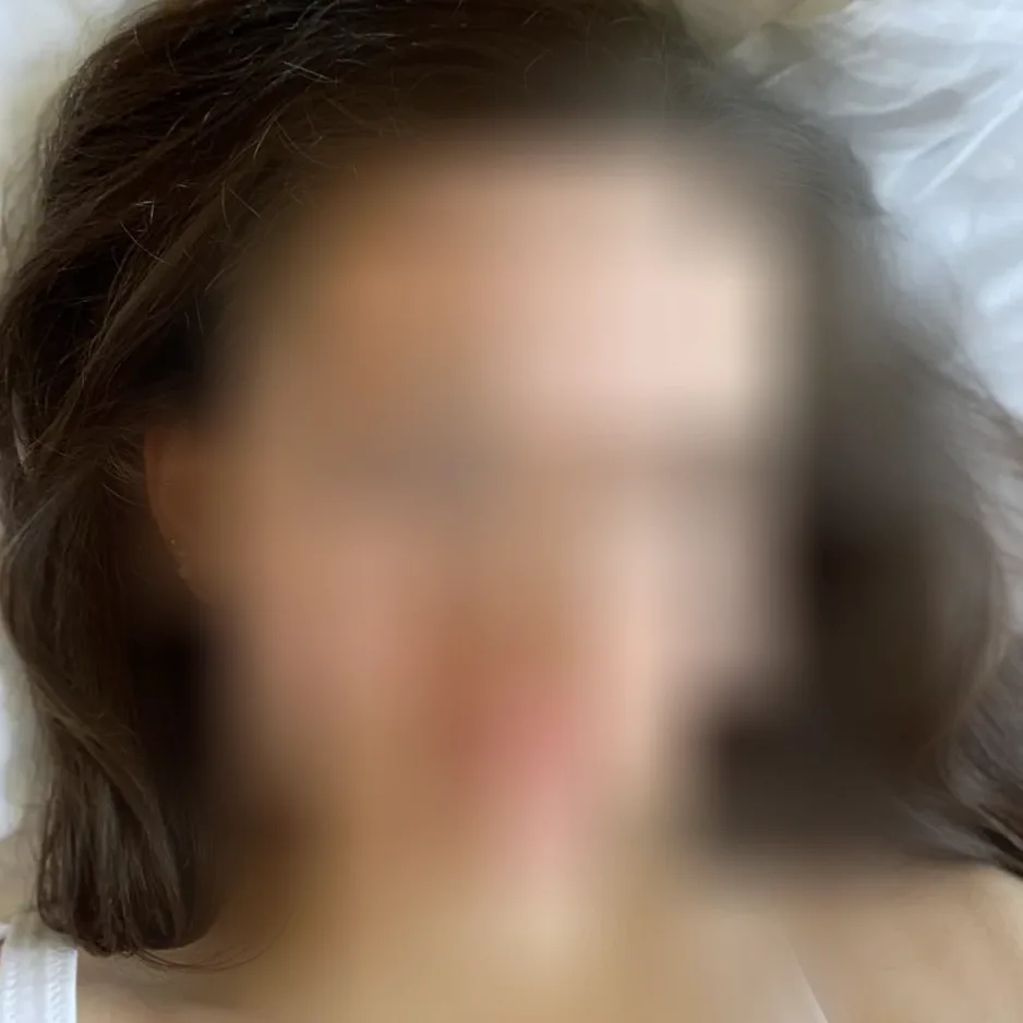 Helena, 24