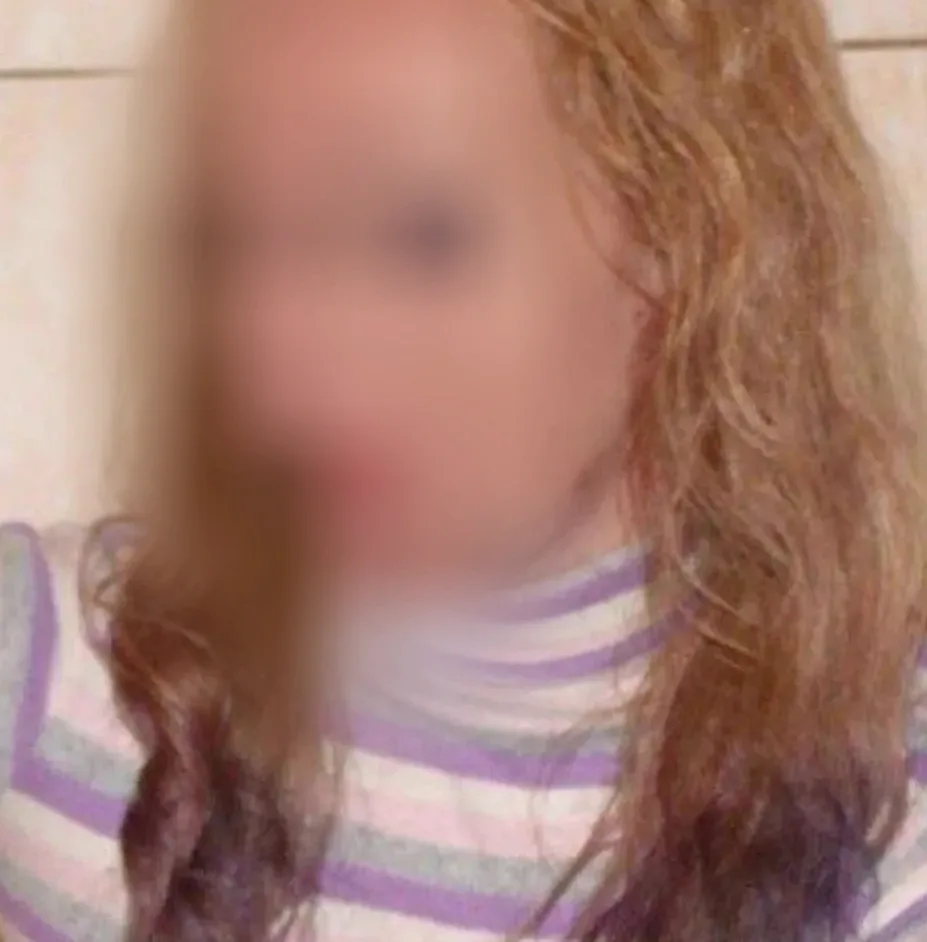 Olivia, 24
